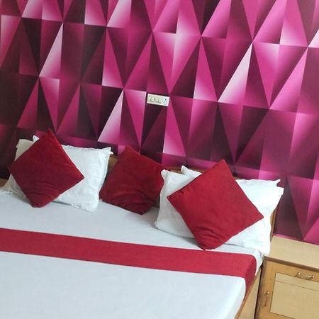 Hotel Empire&Banquet Hisār 外观 照片
